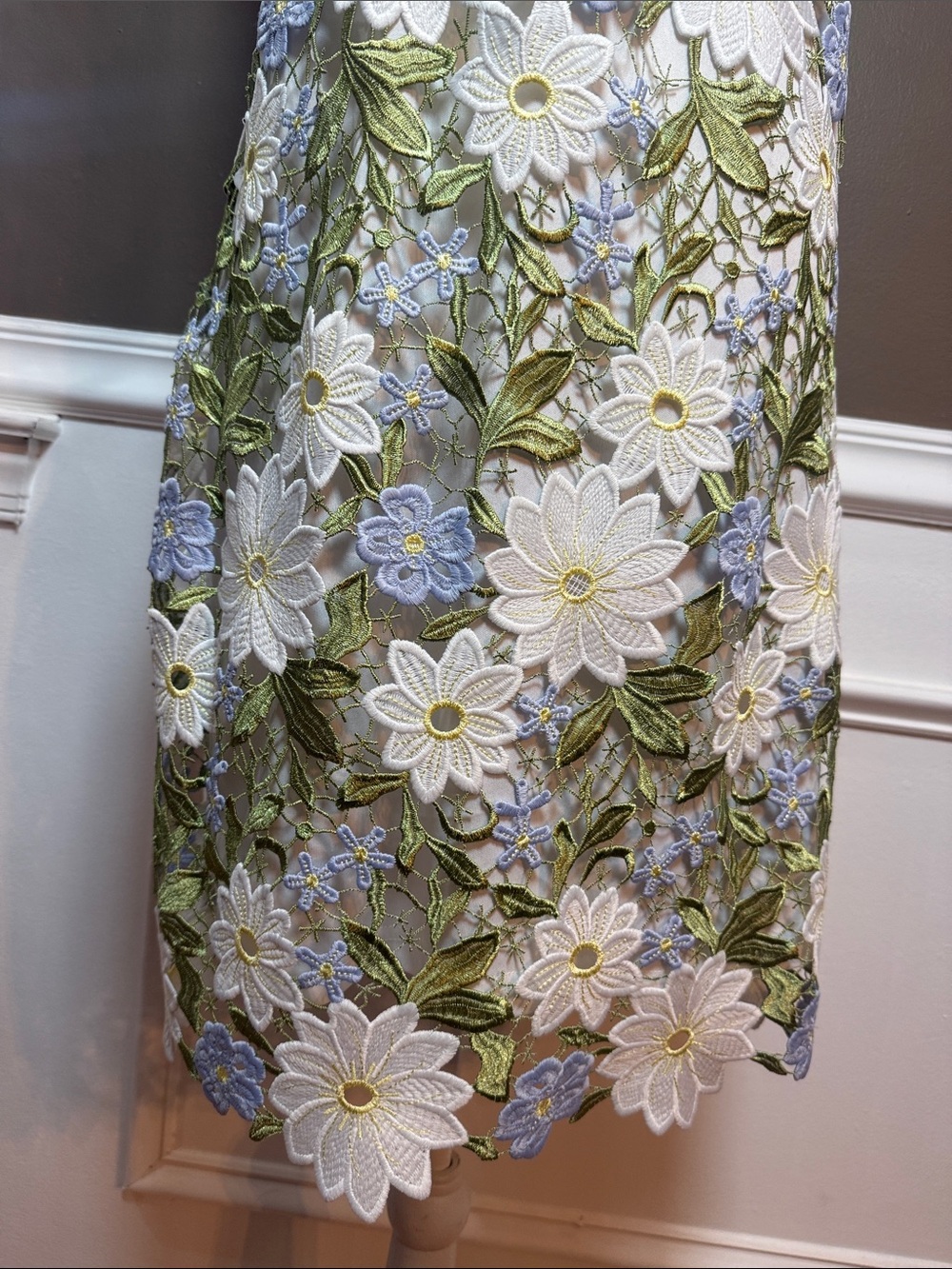 Boston Proper Floral Lace Overlay Dress White Blue Green Size 6 - Picture 6 of 10
